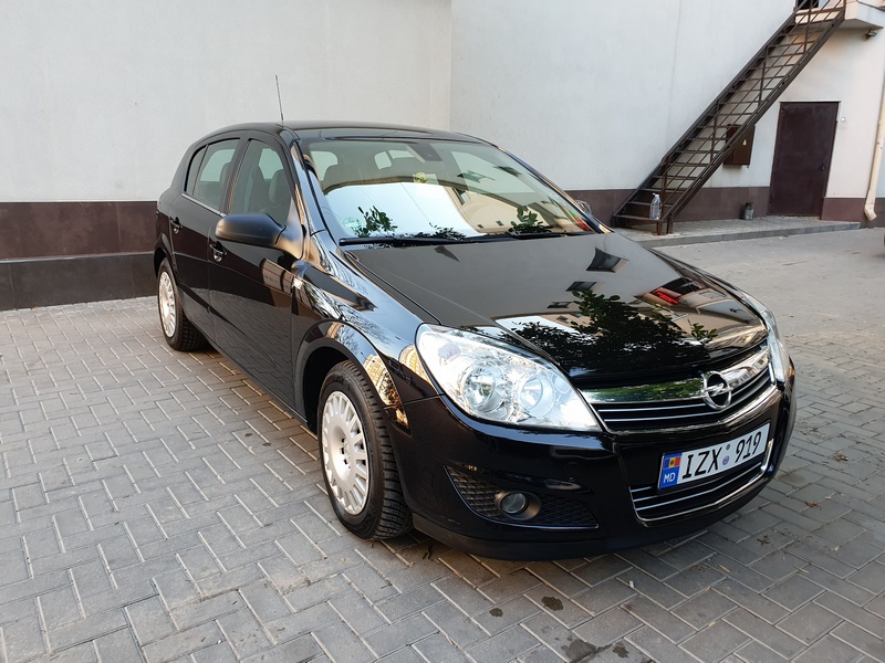 Opel  Astra H